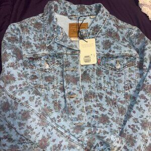 NWT levis jean jacket